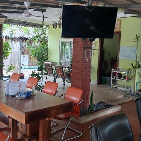Mabuhay Guesthouse Kampot Bagian luar foto