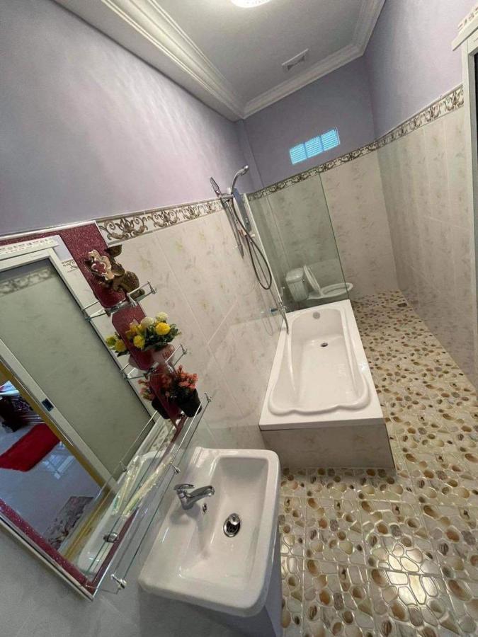 Mabuhay Guesthouse Kampot Bagian luar foto