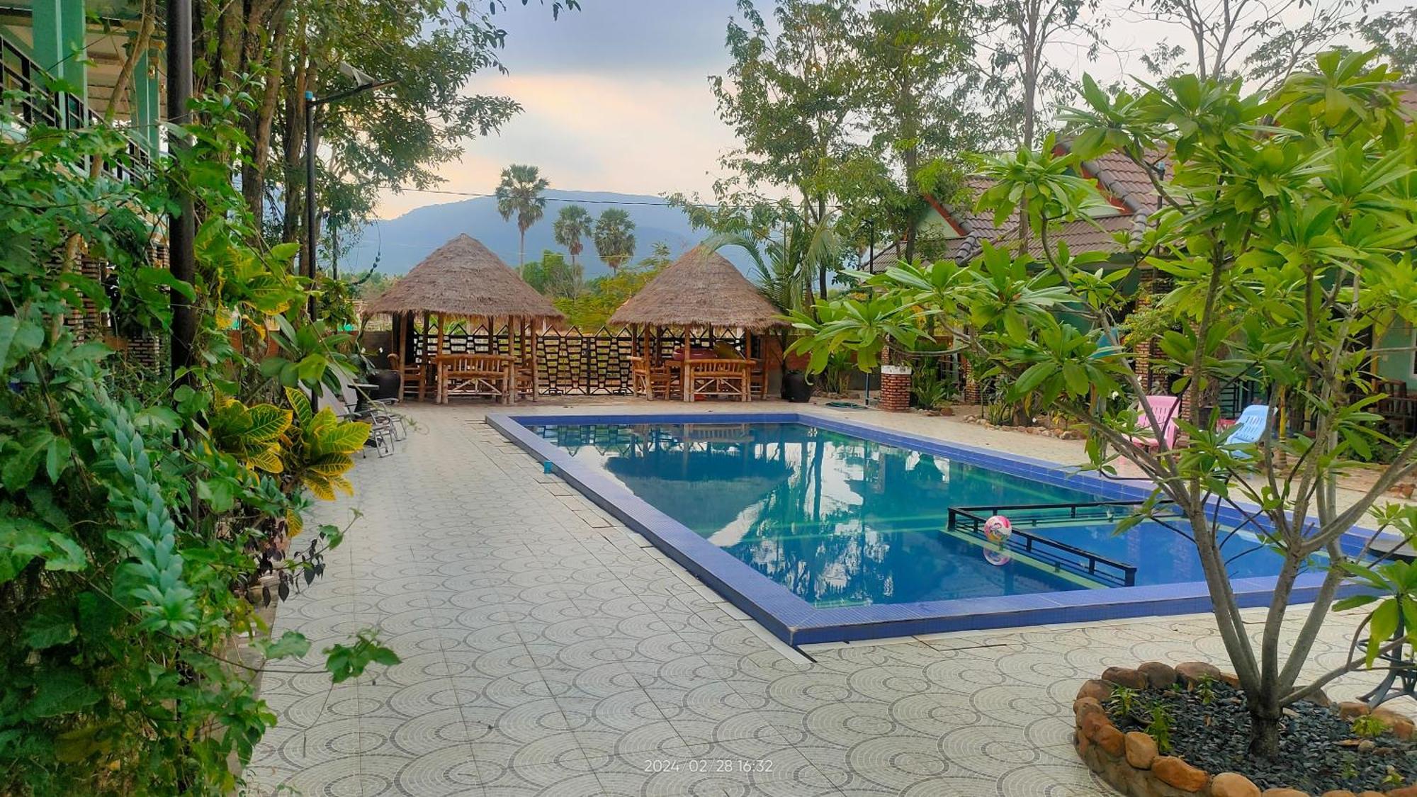 Mabuhay Guesthouse Kampot Bagian luar foto